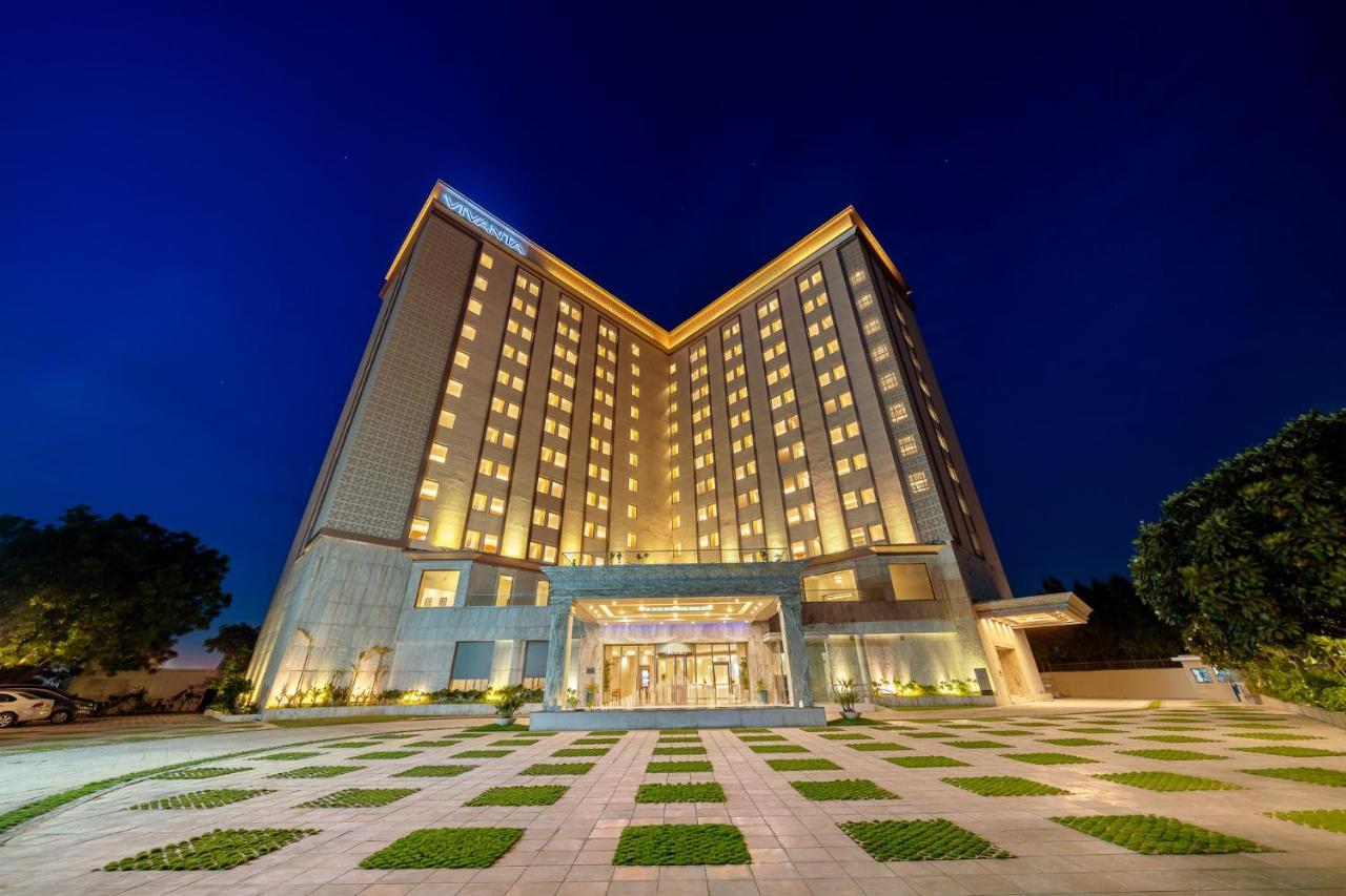 Vivanta Ahmedabad Sg Highway Εξωτερικό φωτογραφία