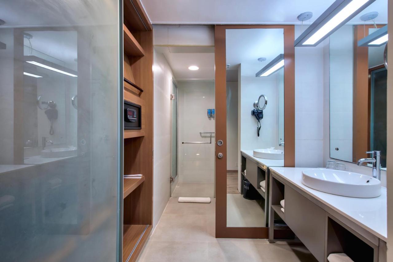 Vivanta Ahmedabad Sg Highway Εξωτερικό φωτογραφία
