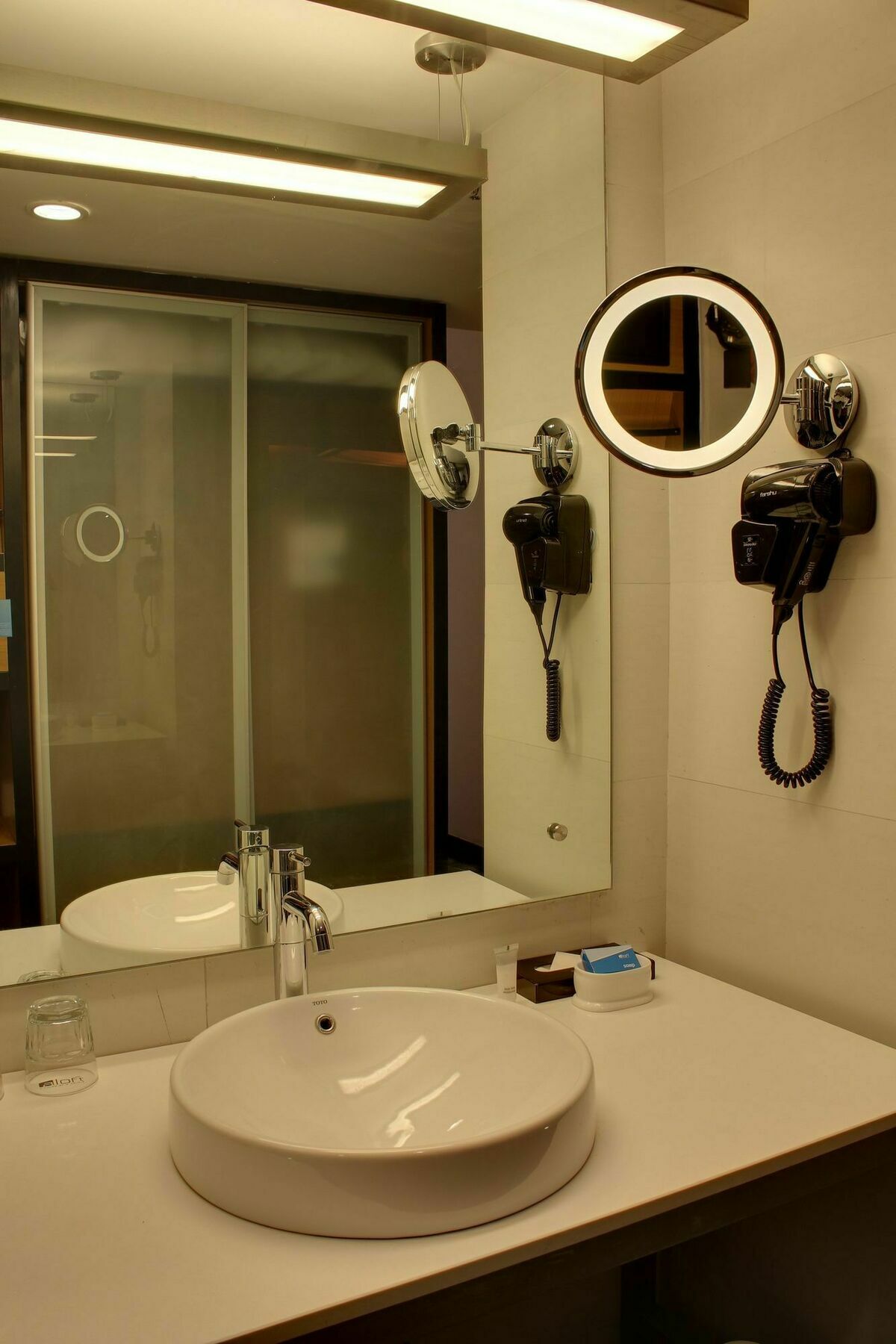 Vivanta Ahmedabad Sg Highway Εξωτερικό φωτογραφία